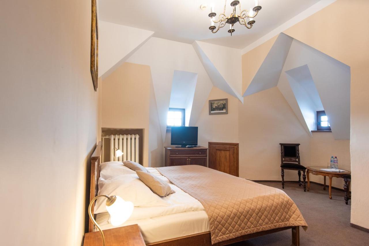 Aparthotel Zamek Czocha Leśna Esterno foto