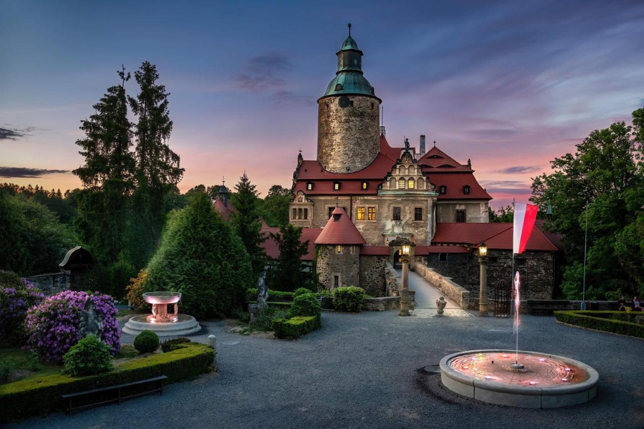 Aparthotel Zamek Czocha Leśna Esterno foto