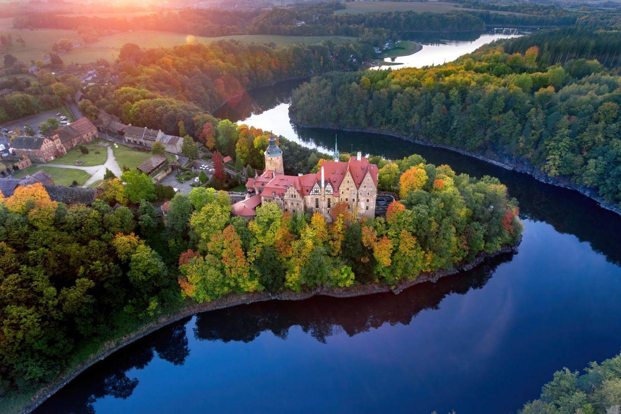 Aparthotel Zamek Czocha Leśna Esterno foto