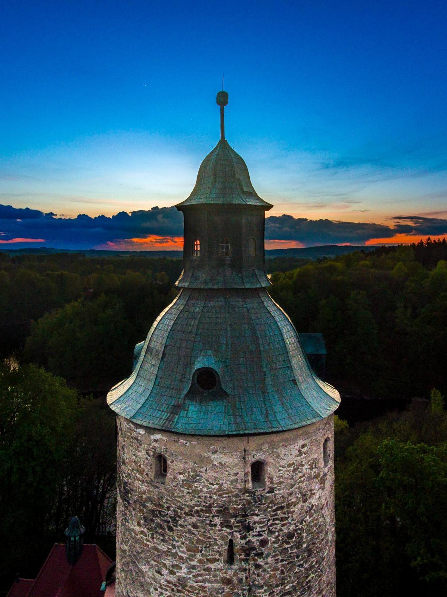 Aparthotel Zamek Czocha Leśna Esterno foto