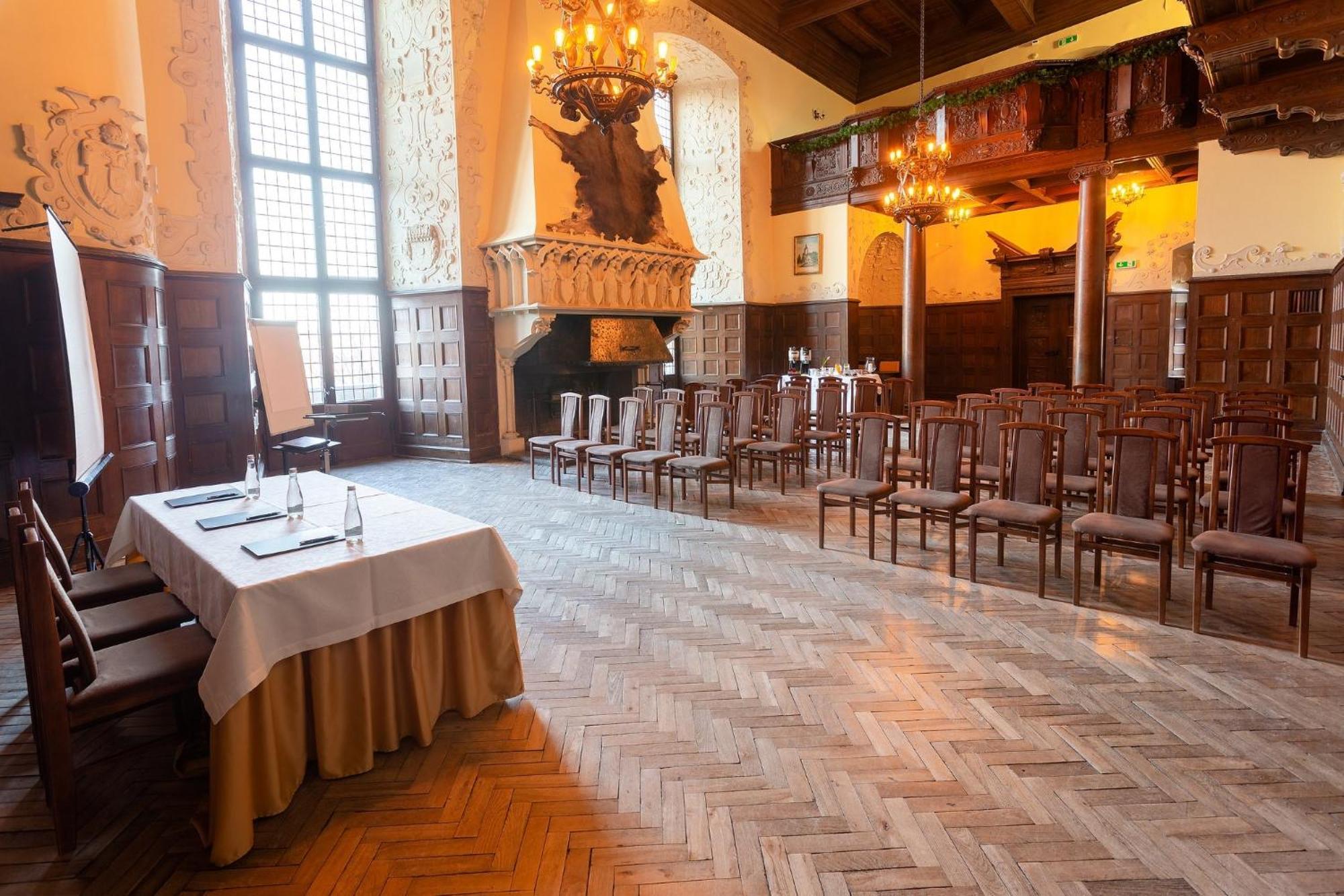 Aparthotel Zamek Czocha Leśna Esterno foto