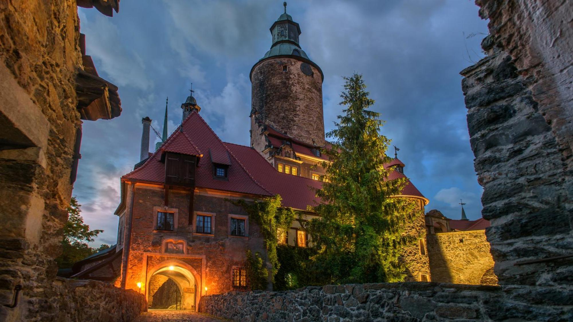 Aparthotel Zamek Czocha Leśna Esterno foto