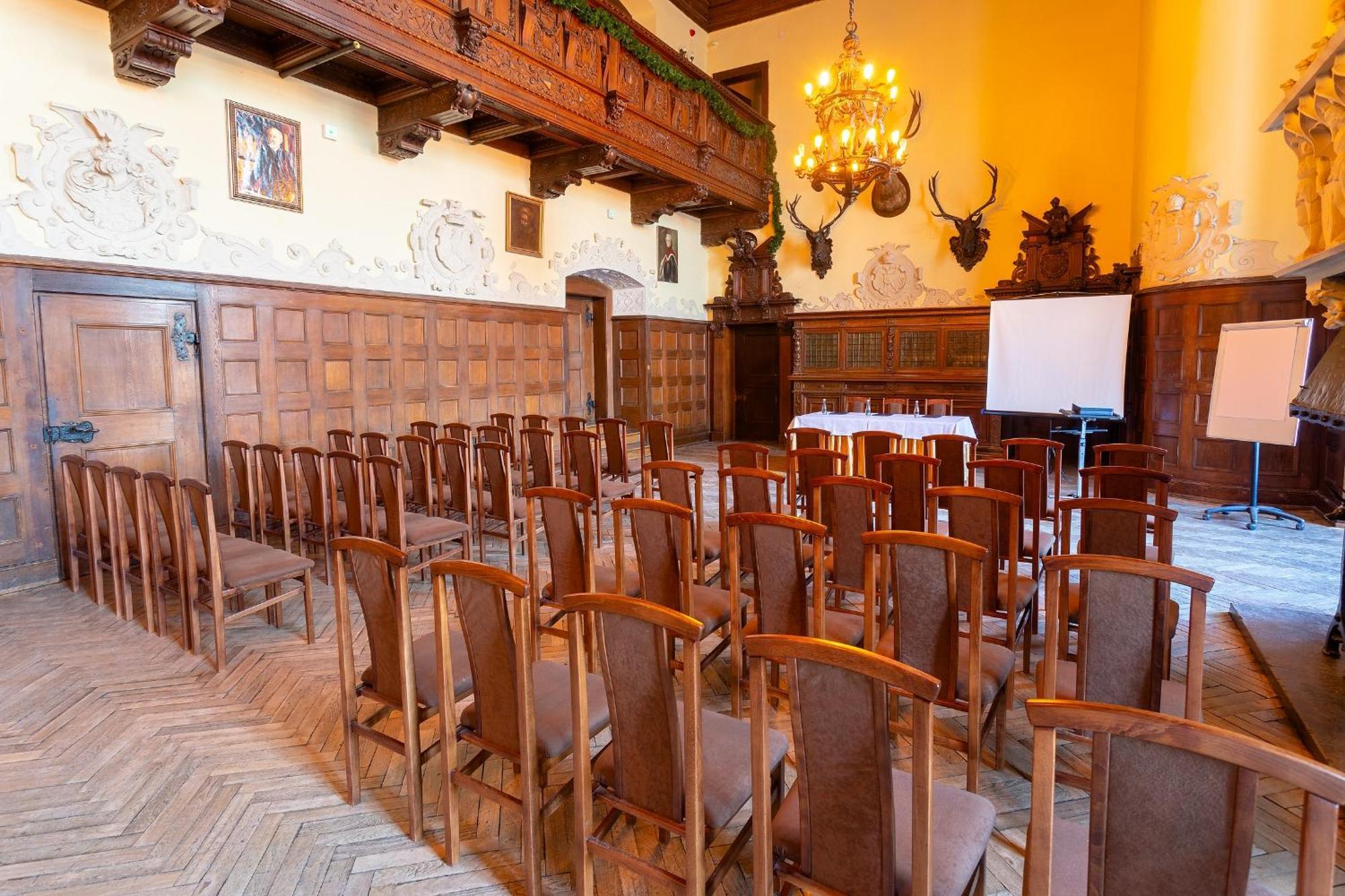 Aparthotel Zamek Czocha Leśna Esterno foto