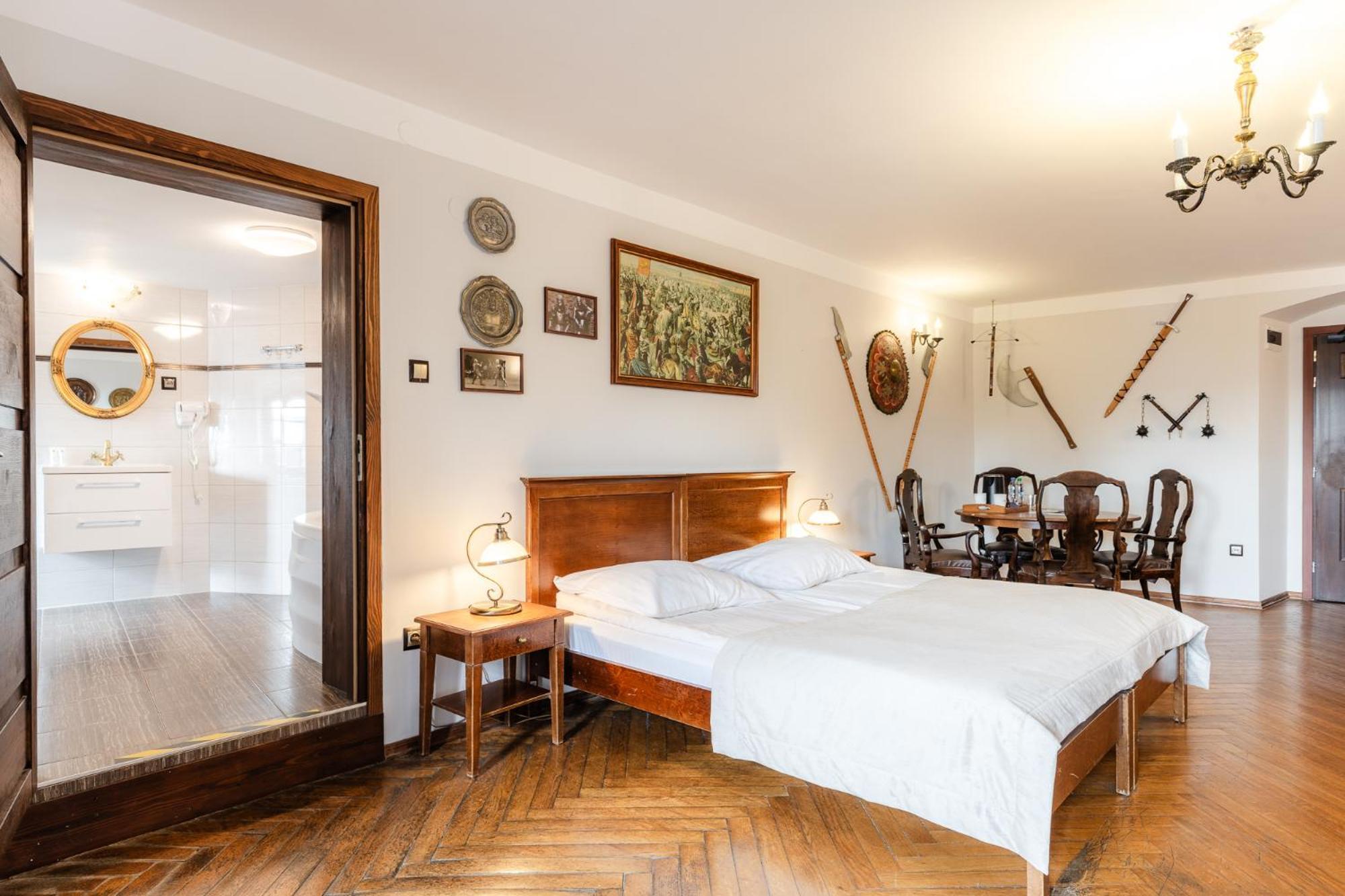 Aparthotel Zamek Czocha Leśna Esterno foto